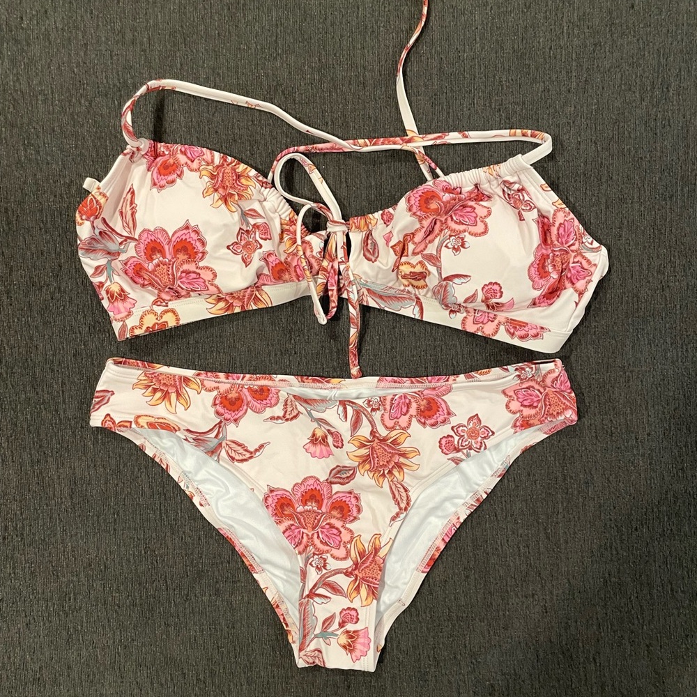 Cupshe Women’s Floral Bikini BNWT